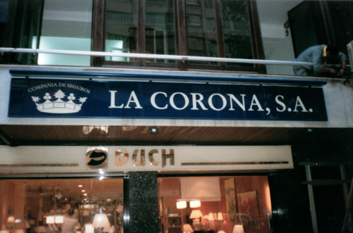 Luminaria de compaa de seguros