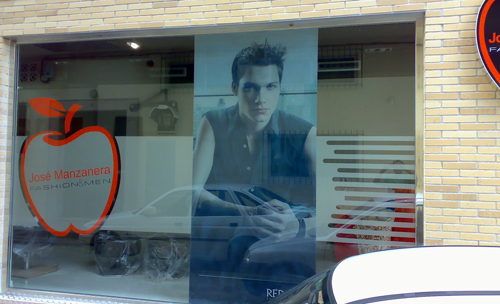 Vinilo en escaparate